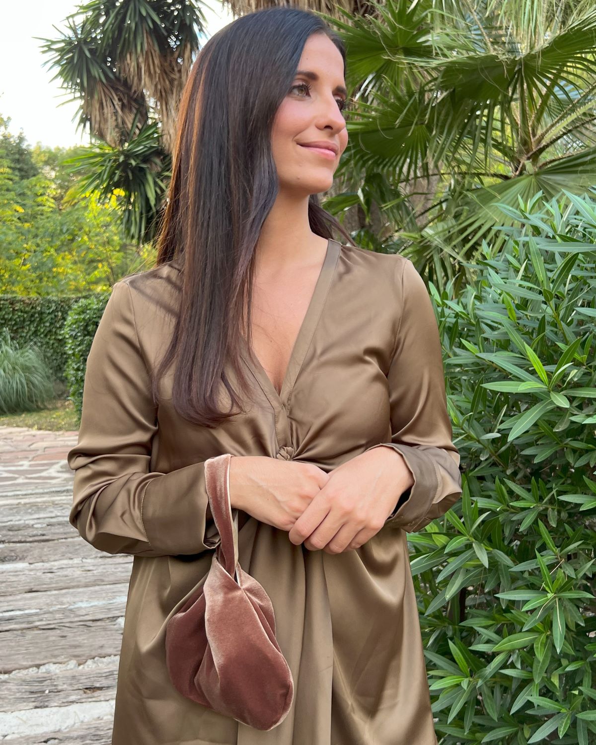 Ocher velvet handbag