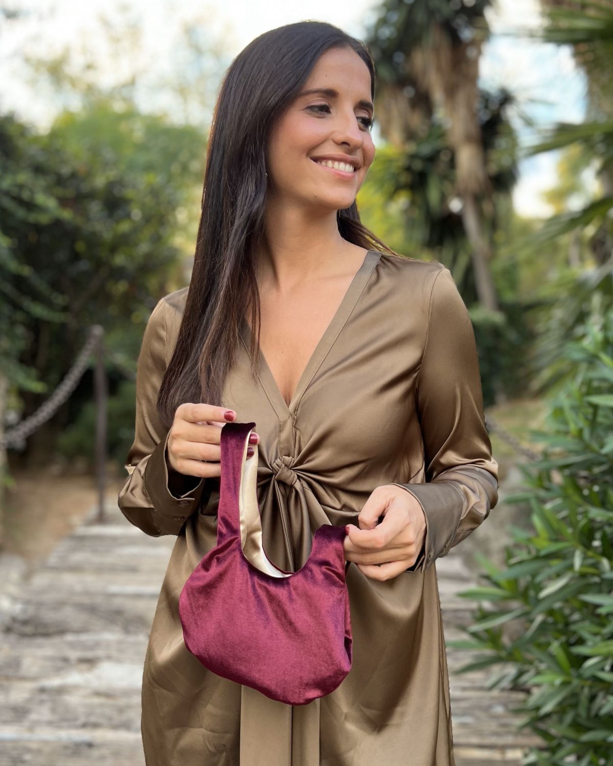 Wine velvet handbag