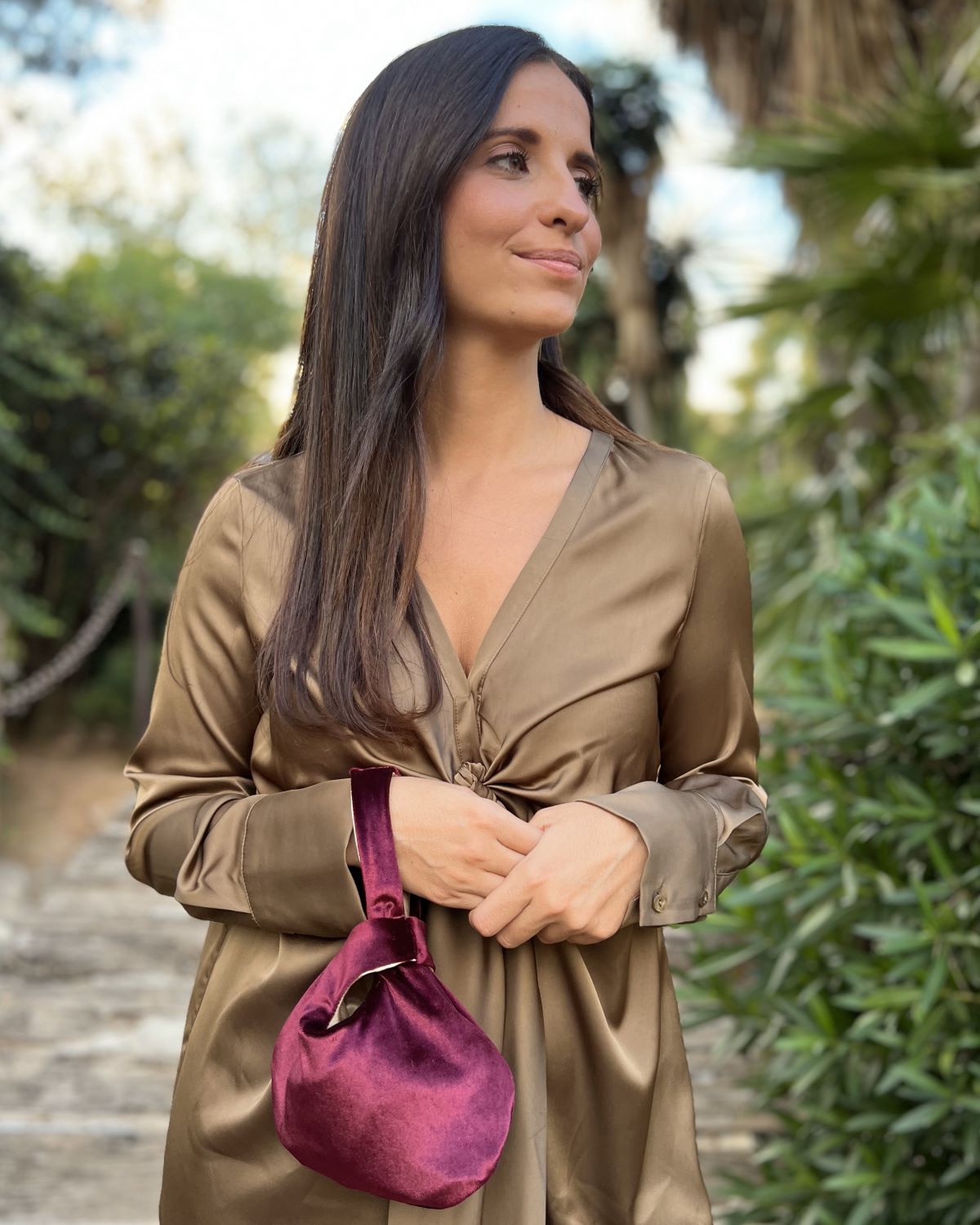 Wine velvet handbag