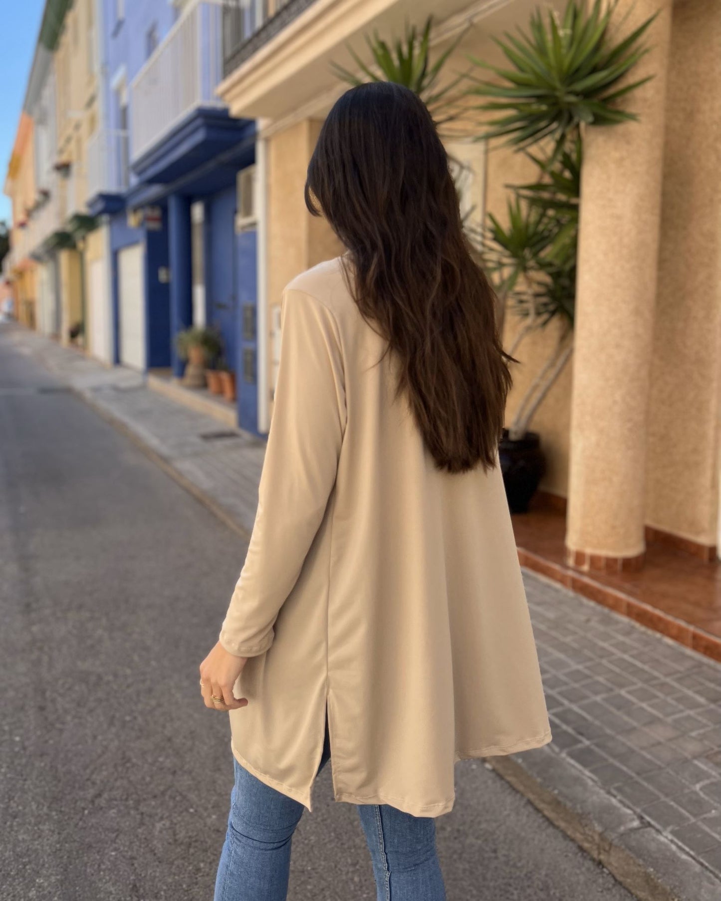 Packable long black jacket