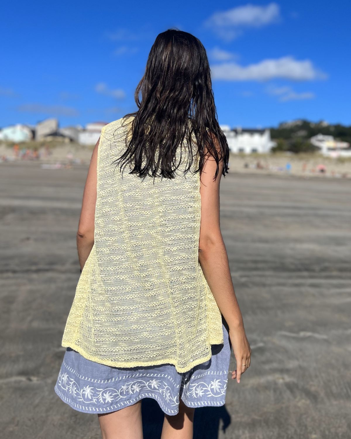 Foldable lemon vest