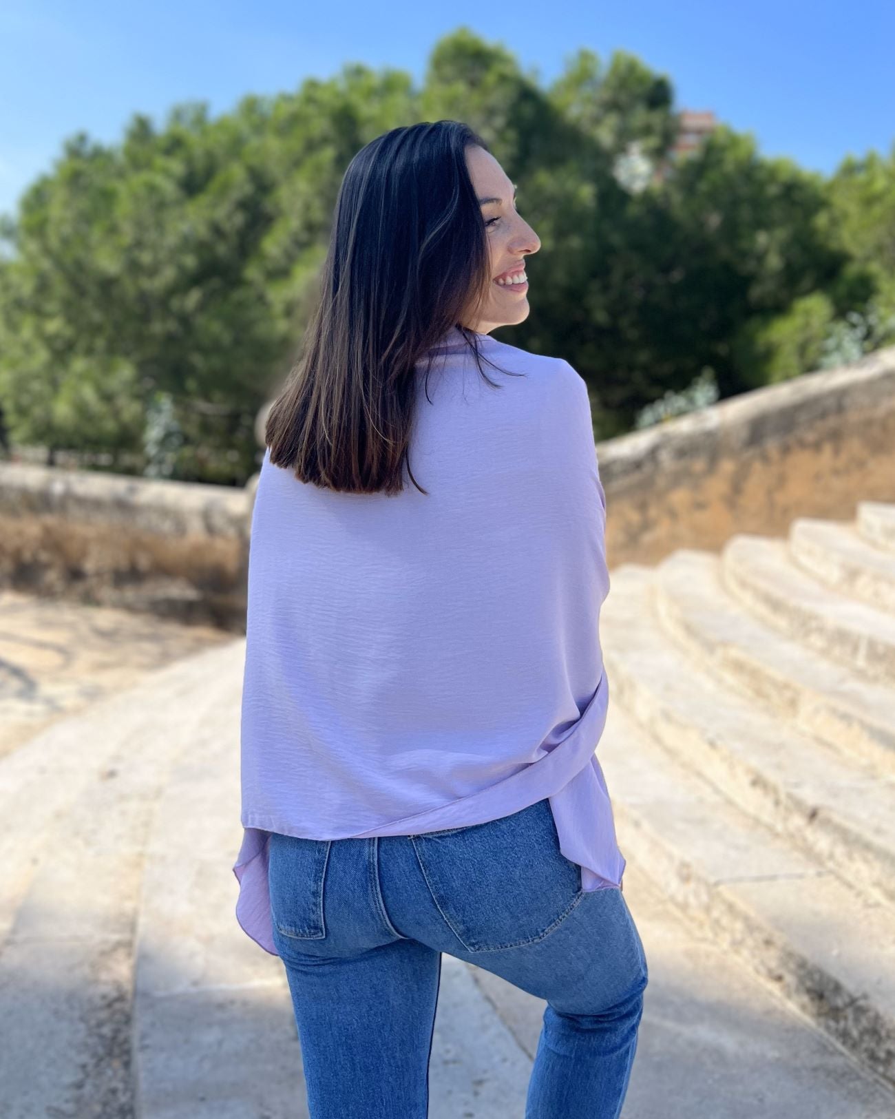 Foldable lilac scarf