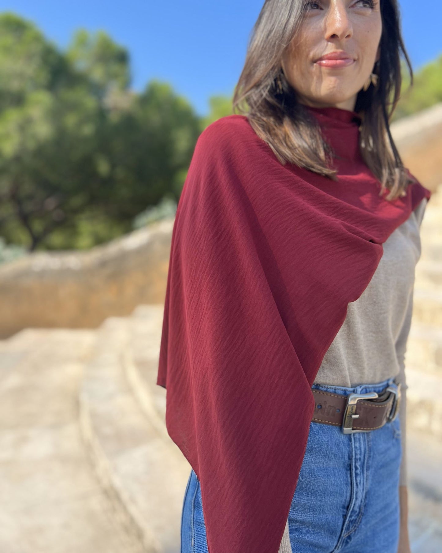 Foldable wine scarf
