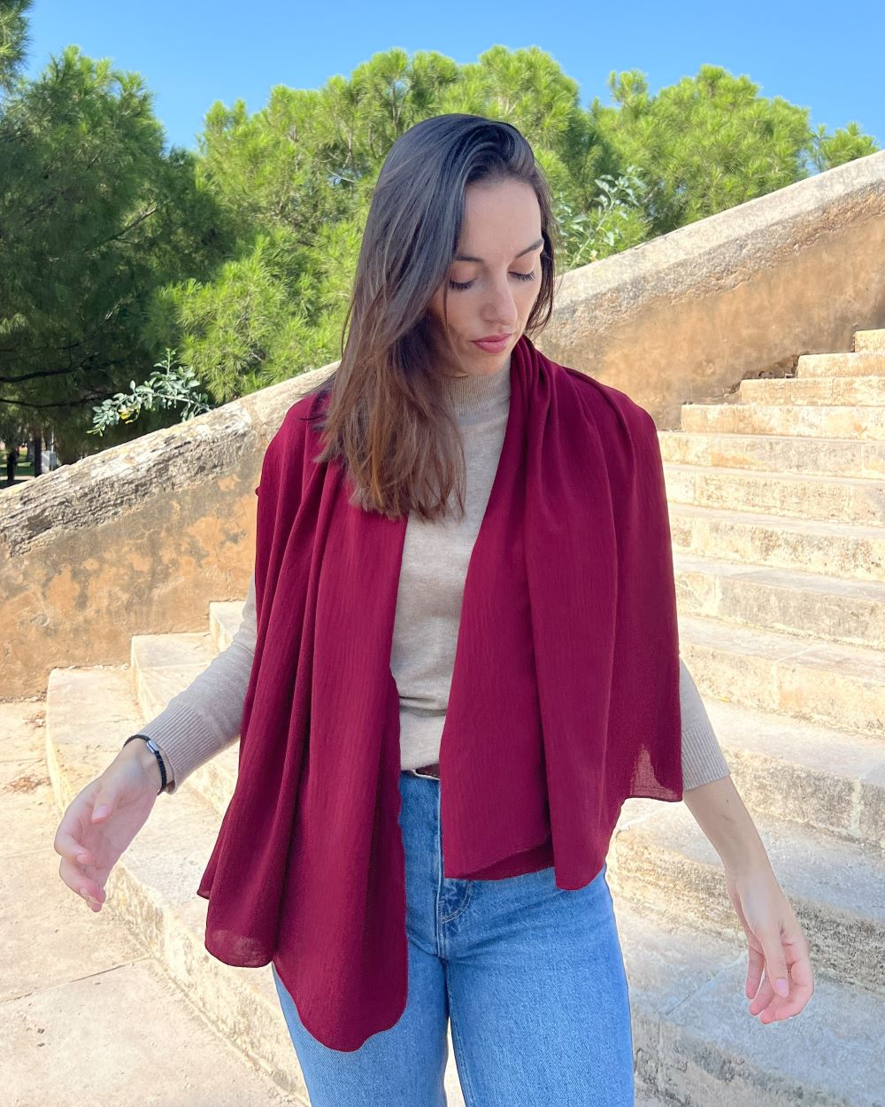Foldable wine scarf