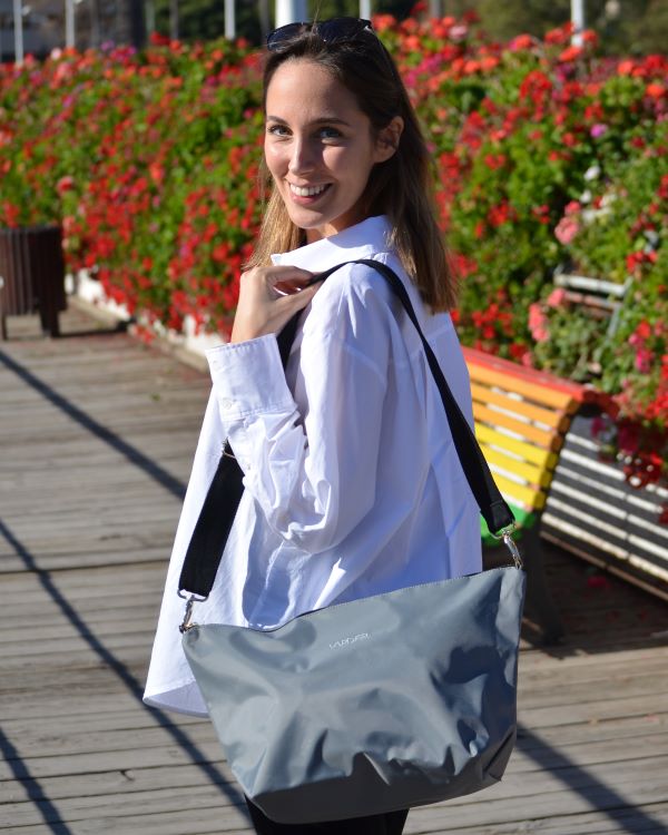Foldable gray bag without strap