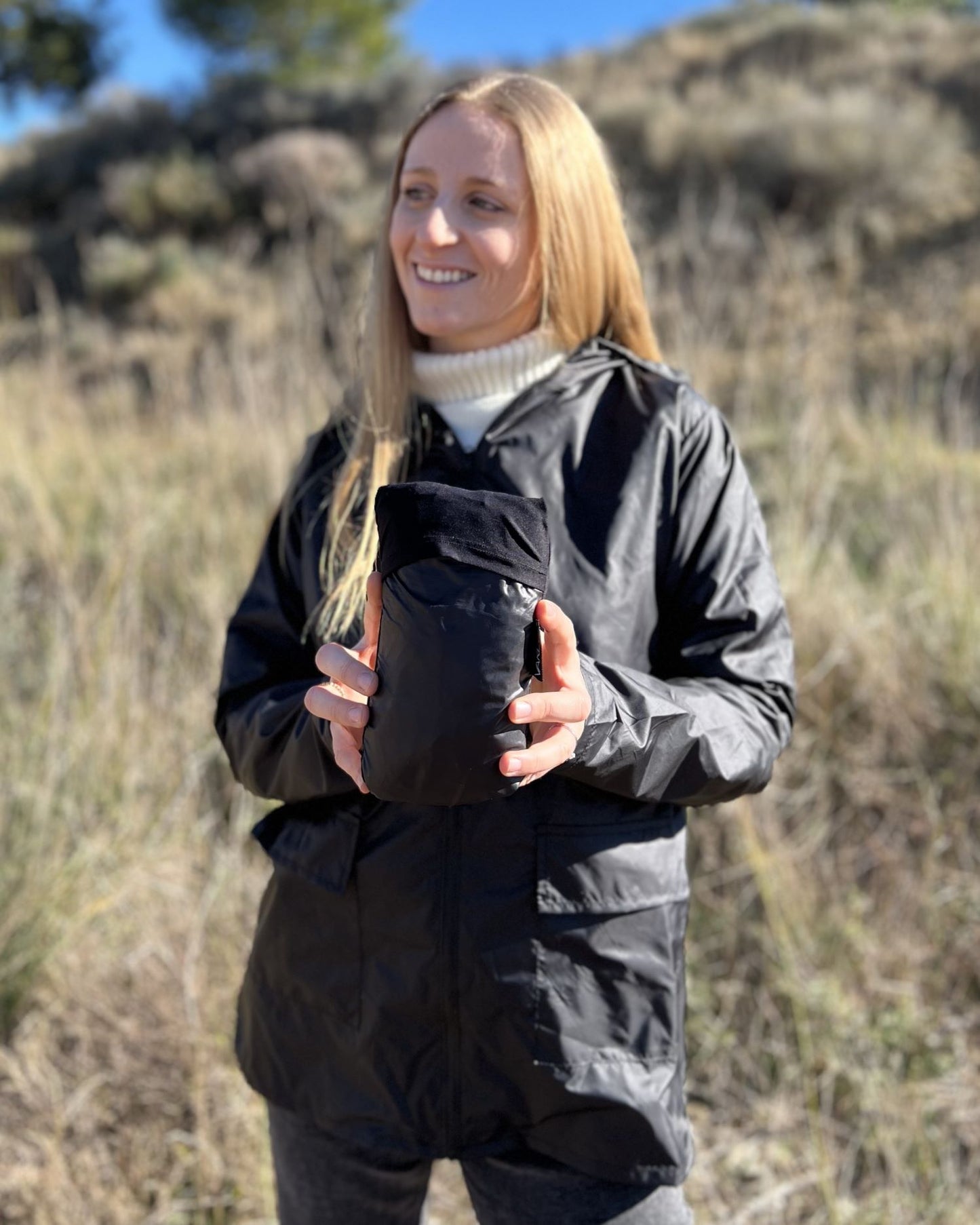 Unisex Packable Black Raincoat 2.0*