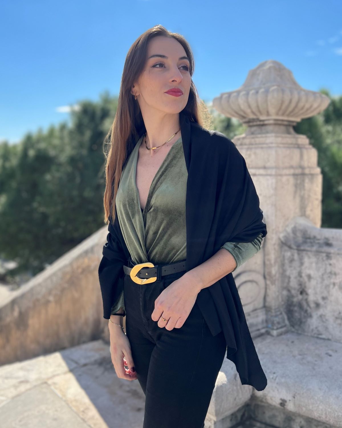 Black foldable scarf