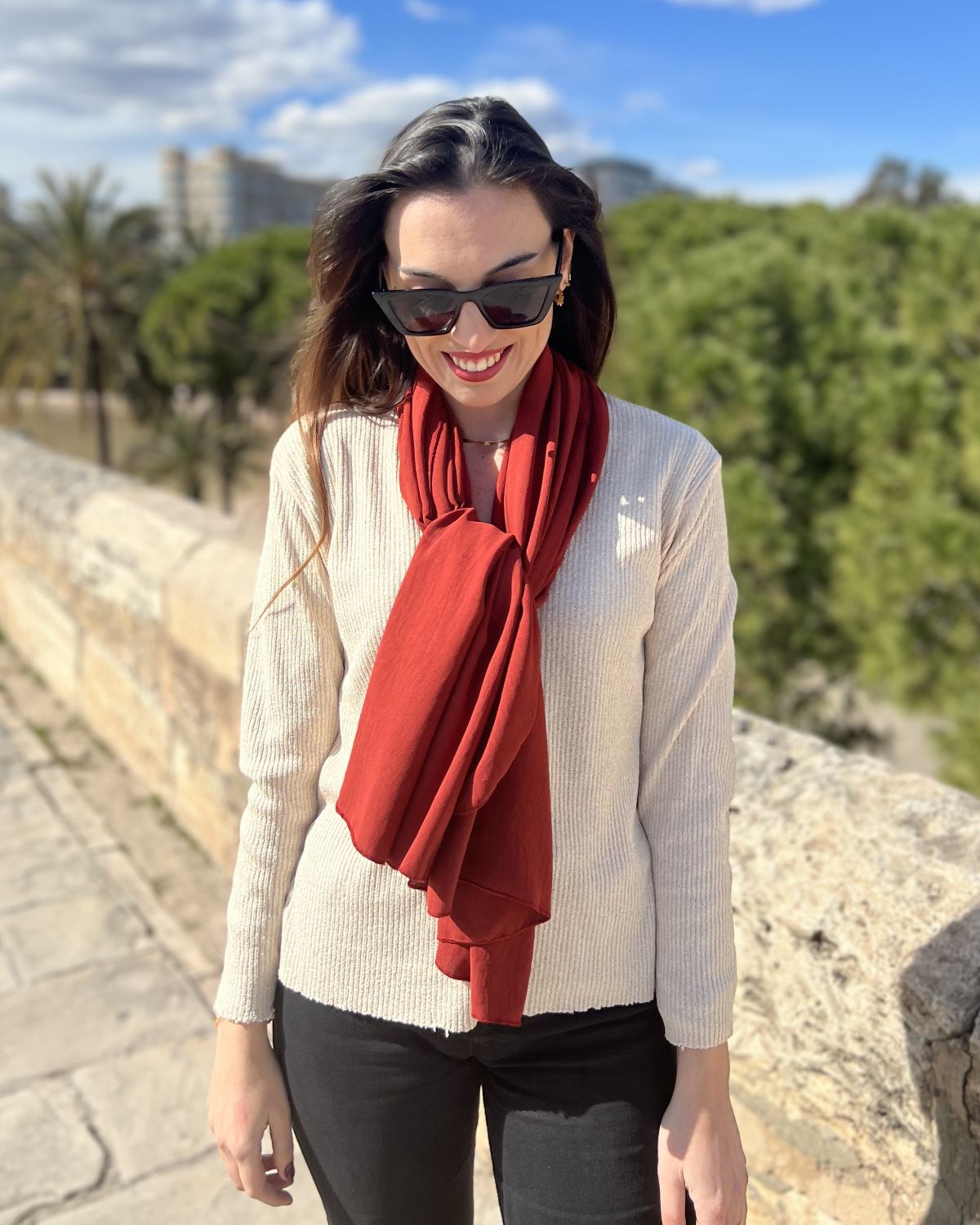 Folding tile scarf