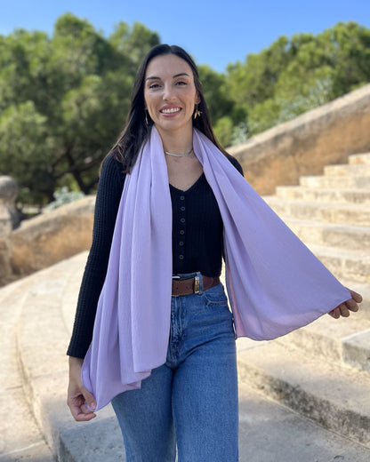 Foldable lilac scarf