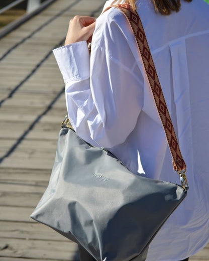 Foldable gray bag without strap